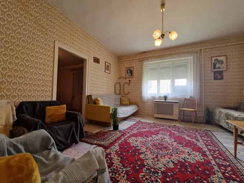 Hangulatos tanya eladó Kisnánán a vár lábánál