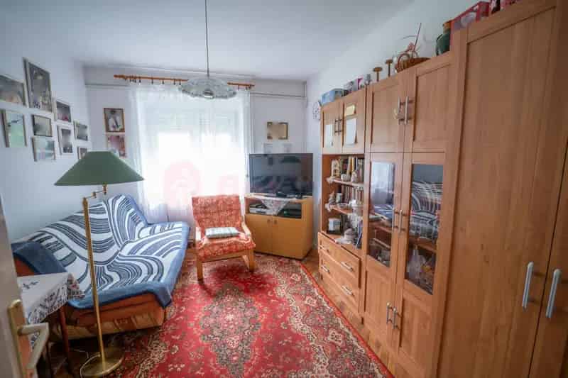 Ház Kiadó , Komlói járás, Dunántúl