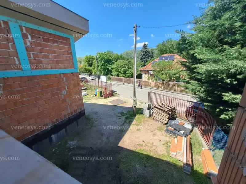 Eladásra kínálom   Gyönyörű egyedi ,modern 170 m2 újépítésű családi ház 17-ik kerület.