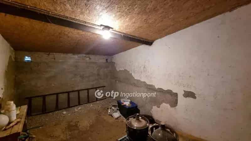 Ház Kiadó , Ceglédi járás, Közép-Magyarország
