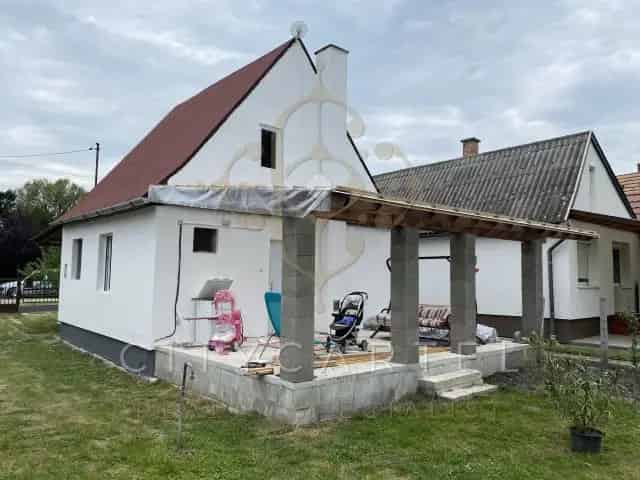 Ház Kiadó , Fonyódi járás, Dunántúl