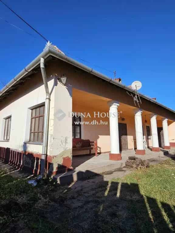 Ház Eladó , Poroszló, Alföld és Észak