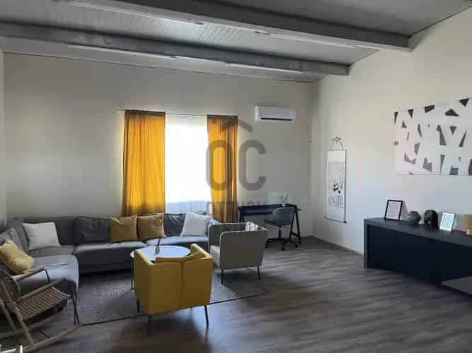 Nagytarcsai eladó kereskedelmi ingatlan, UZ017611