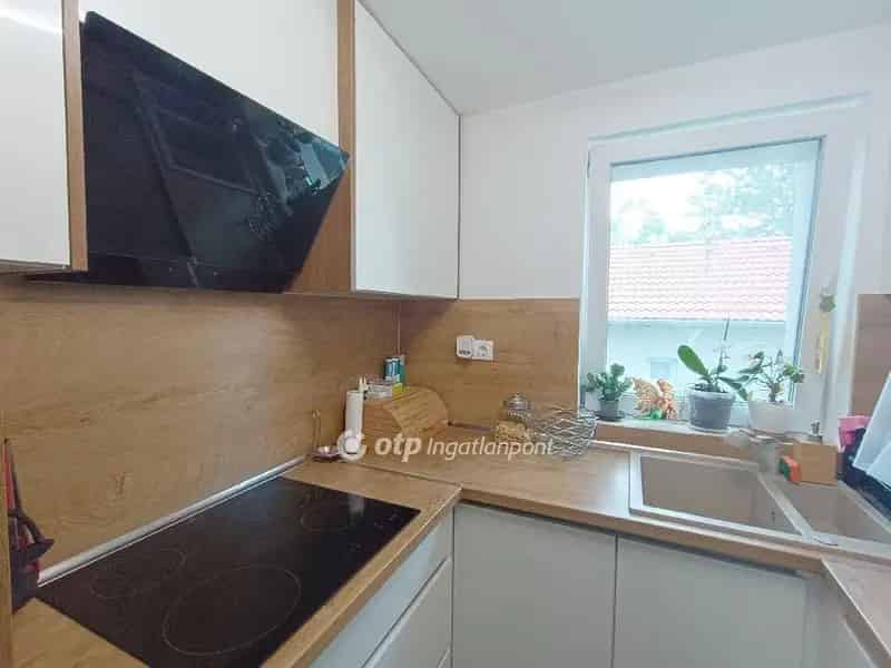 Ház Kiadó , Szigetszentmiklósi járás, Közép-Magyarország