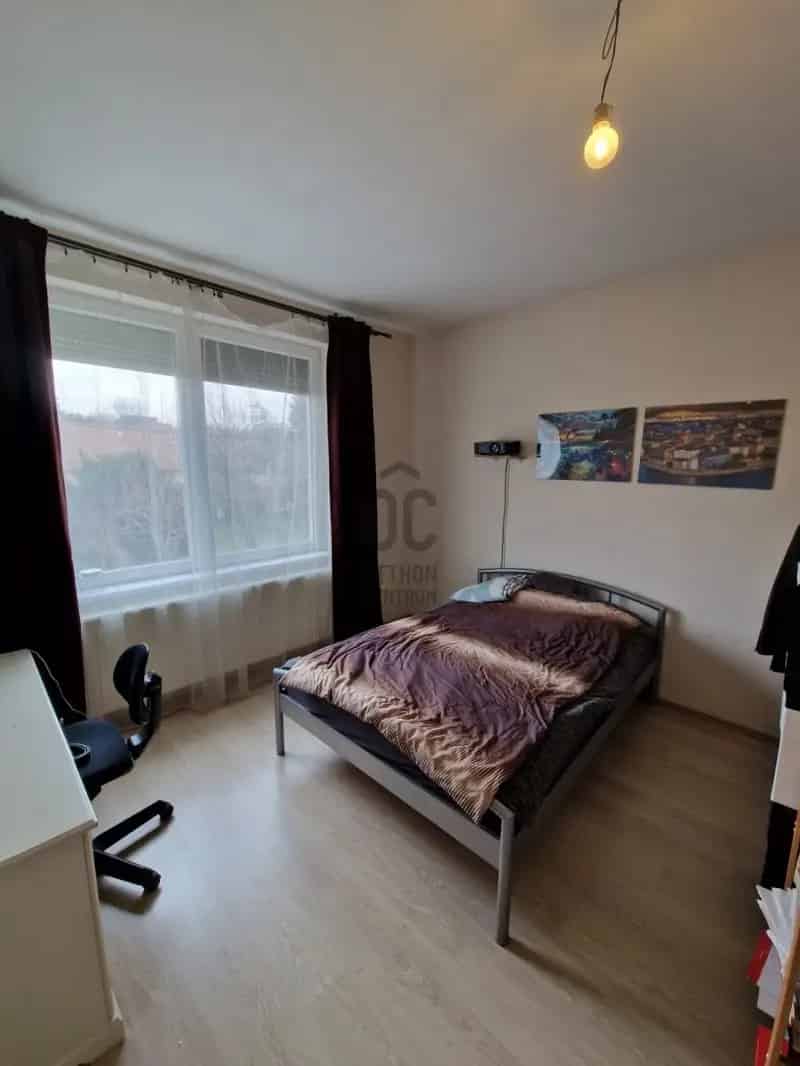 Törökbálint Csendes Zöldövezeti 92nm-es 3 Szobás Lakás Eladó