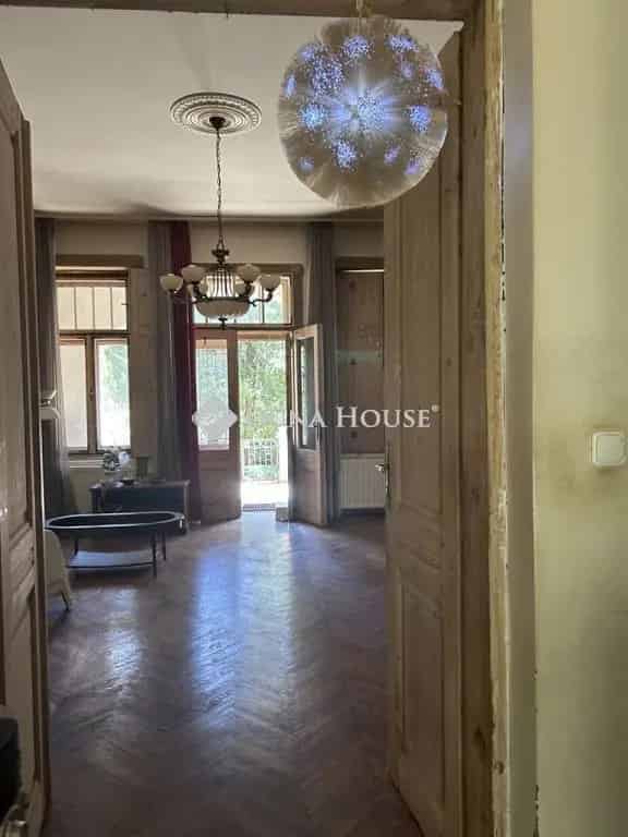 Szecessziós Villa Eladó Pécsen - 911m² - Felújított