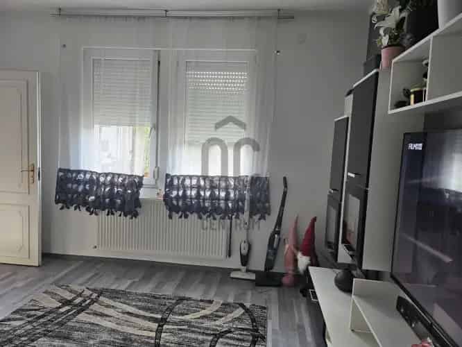 Felsőpakonyi eladó családi ház, DHZ088746
