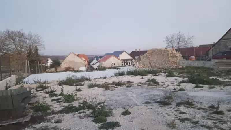 Telek Eladó , Veszprémi járás, Dunántúl