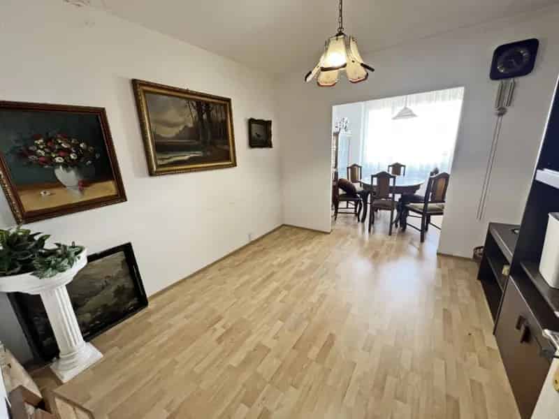 Lakás Kiadó , 16, Kálvin tér, Debrecen, Alföld és Észak