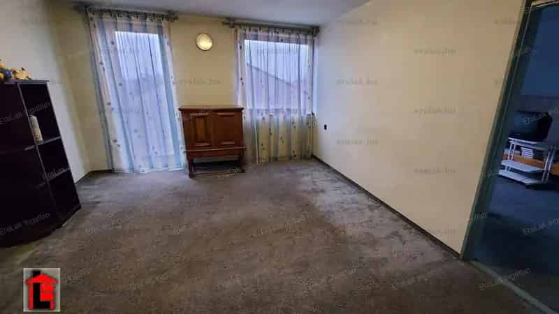 Ház Kiadó , Győri járás, Dunántúl