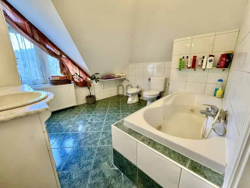 Ház Kiadó , Budapest, Közép-Magyarország