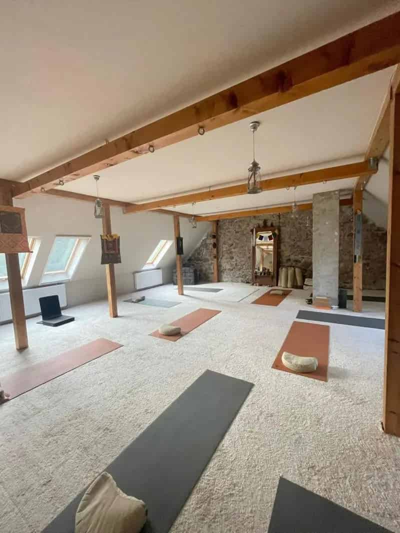 Szentendre 250 m2-es 5 szobás családi ház 1980 m2-es telken