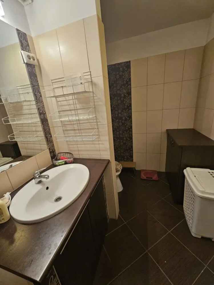 90 nm-es családi ház Debrecenben nagy kerttel eladó