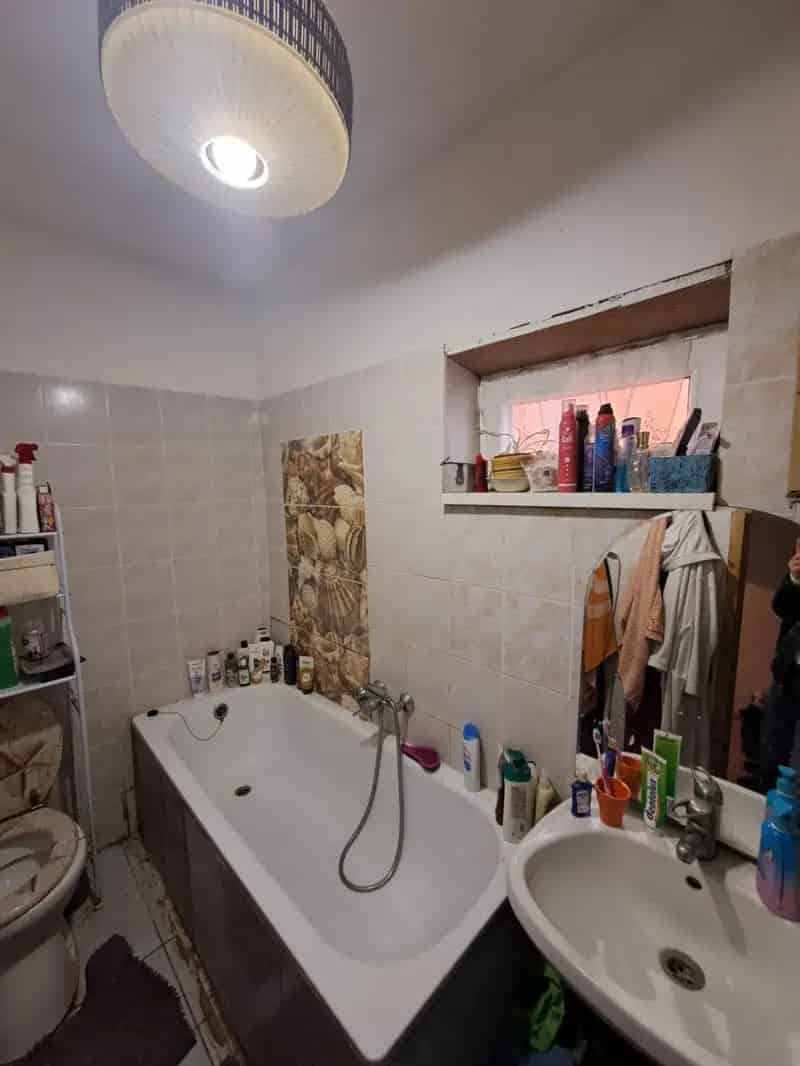 Ház Kiadó , Debreceni járás, Alföld és Észak