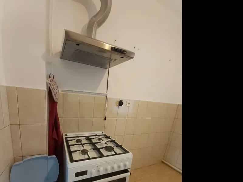 Ház Kiadó , Monori járás, Közép-Magyarország