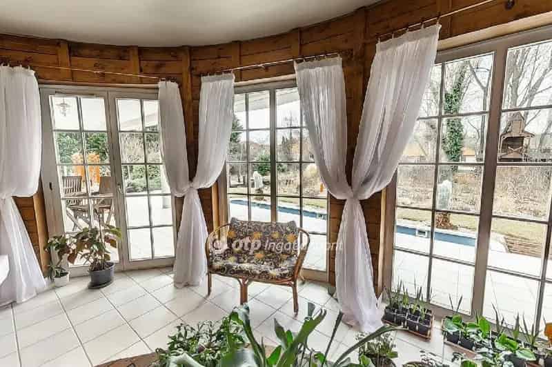 Ház Kiadó , Gödöllői járás, Közép-Magyarország