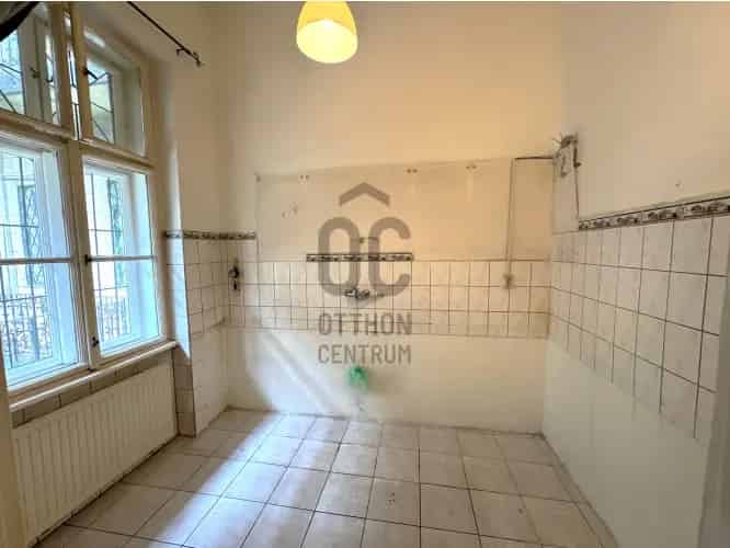 Budapest VIII. kerületi eladó lakás, DLK018132