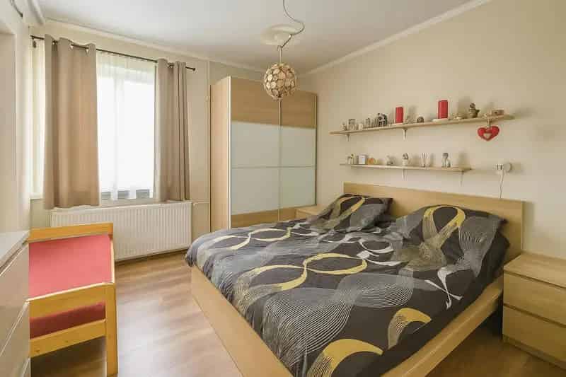 Ház Kiadó , Martonvásári járás, Dunántúl