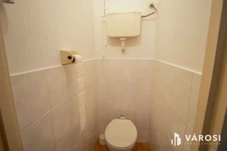 Győr Gyárváros 54 m2-es 2 emeleti lakás kiadó