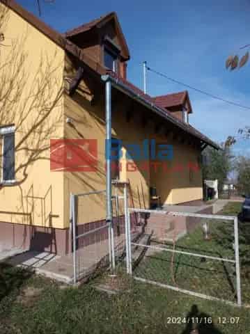 Balatonszabadi , Csendes utca