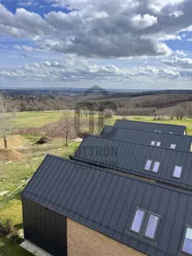 Nemesbüki eladó újépítésű lakás, U0048073