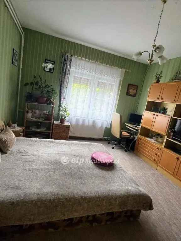Ház Kiadó , Pécsi járás, Dunántúl