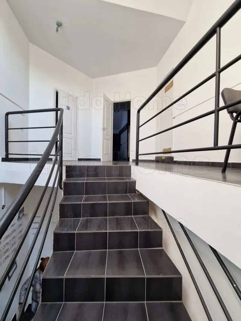 Székesfehérvár belvárosában kiadó 109 m2-es üzlethelyiség