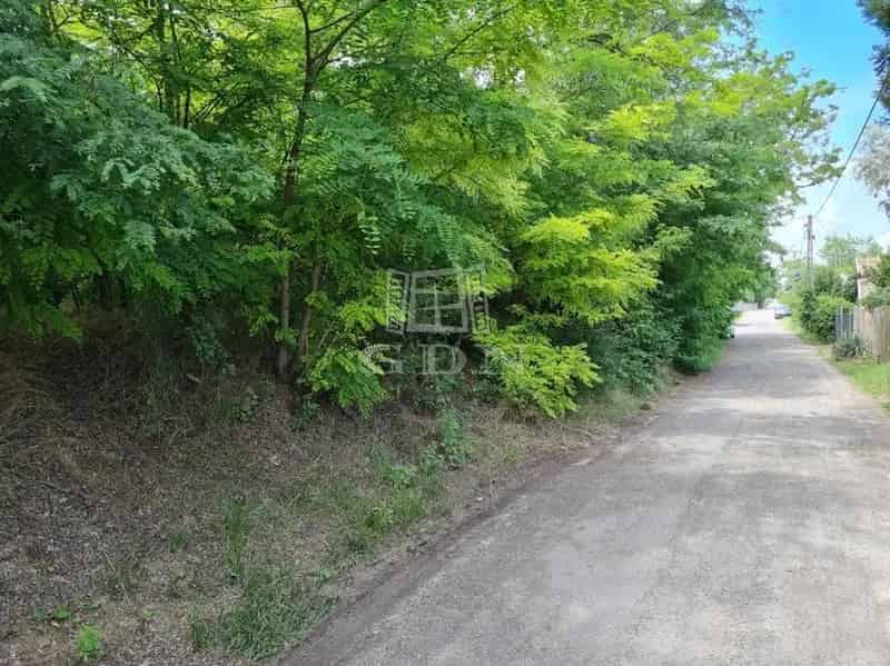 Telek Kiadó , Pilis, Közép-Magyarország