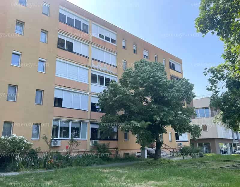 ELADÓ 1,5 SZOBÁS, FELÚJÍTANDÓ LAKÁS SZEKSZÁRDON!