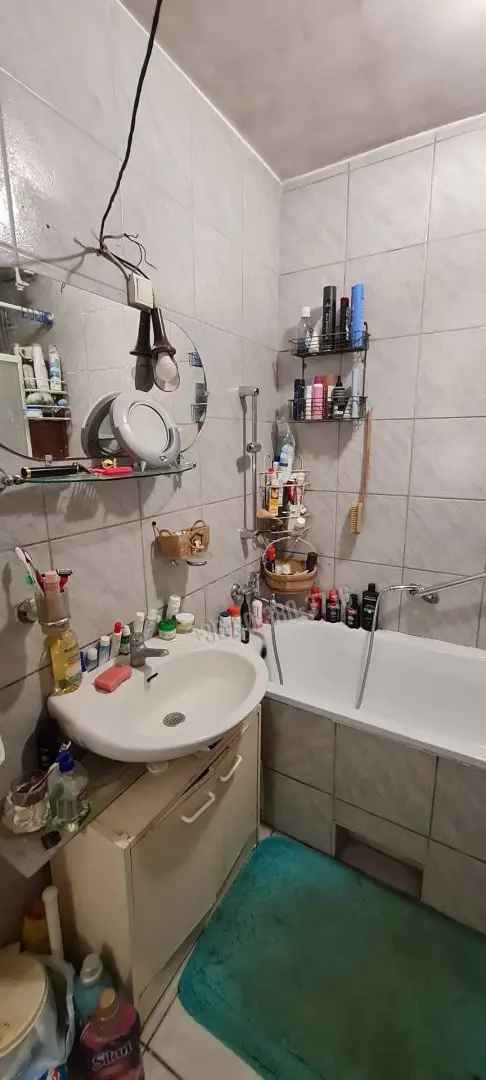 Ház Kiadó , Dunaújvárosi járás, Dunántúl