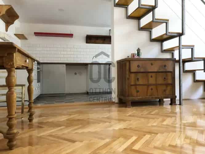 Budapest VII kerület eladó lakás 2 garzonná alakítva