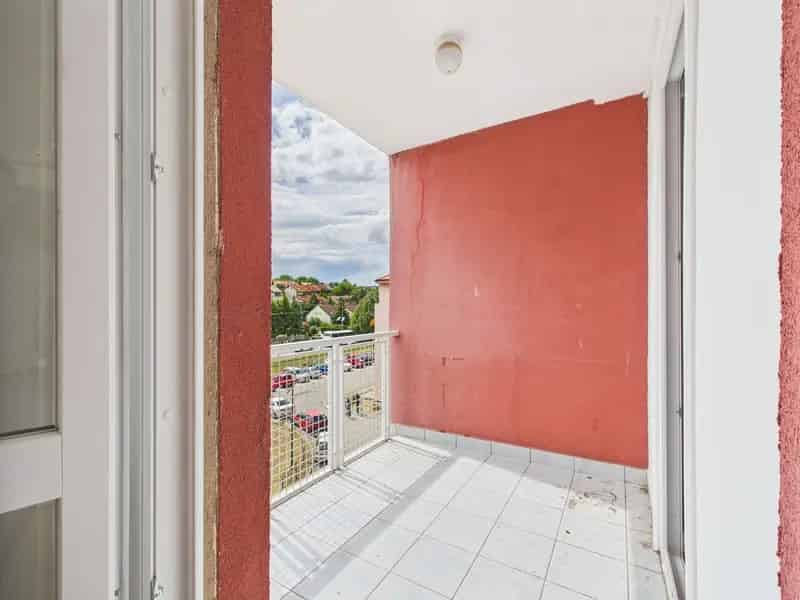 Balatonalmádiban, panorámás lakás  várja új tulajdonosát