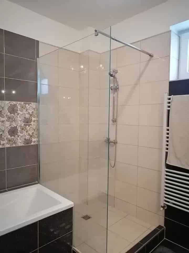 Ház Kiadó , Győri járás, Dunántúl