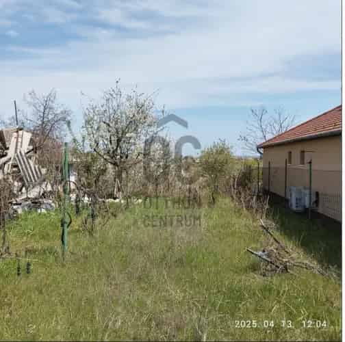 Mogyoródi eladó telek, T040146