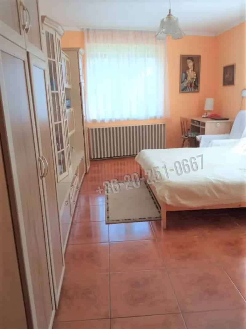 Ház Kiadó , Mohácsi járás, Dunántúl