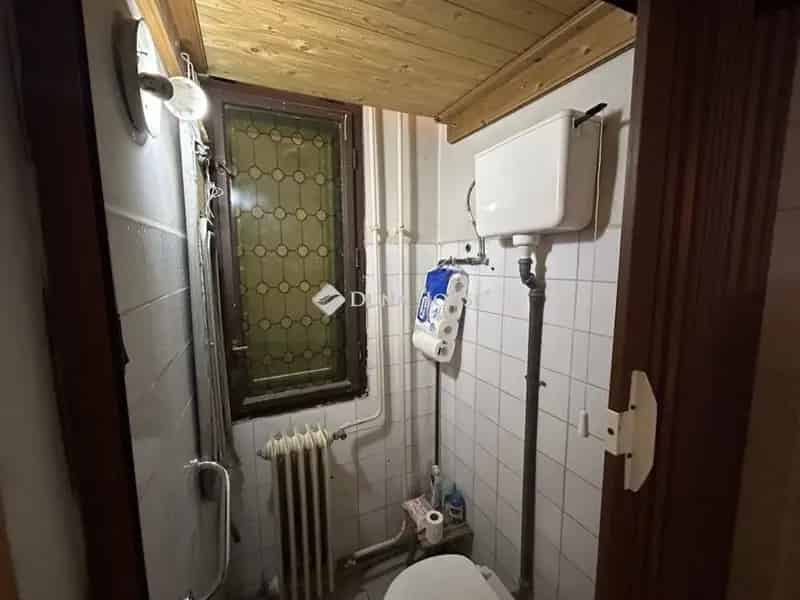 Ház Kiadó , Budapest, Közép-Magyarország