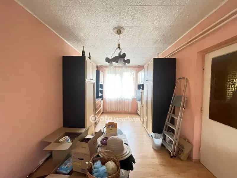 Ház Kiadó , Budapest, Közép-Magyarország