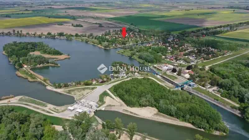 Telek Eladó , Tass, Alföld és Észak