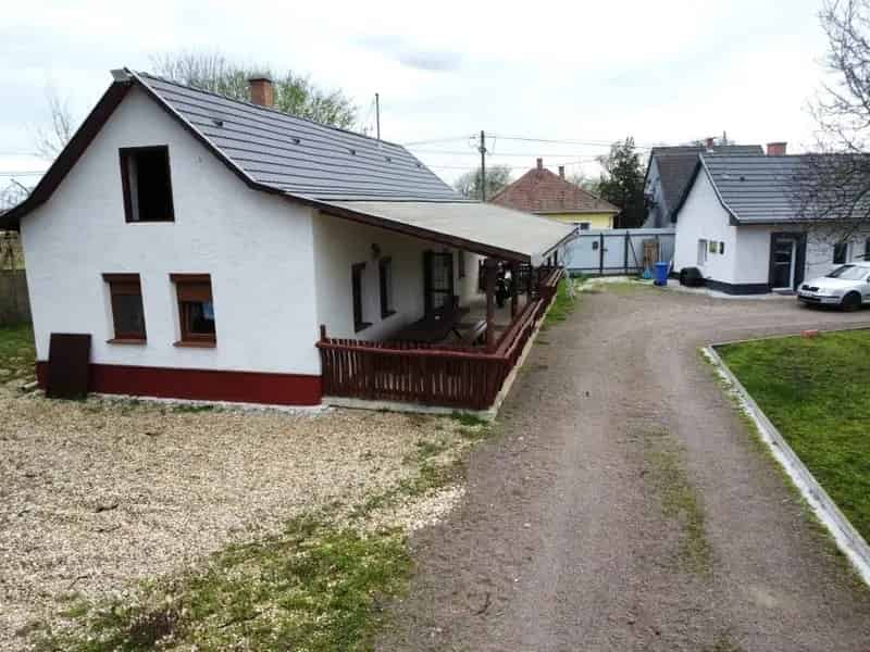 Ház Kiadó , Alföld és Észak