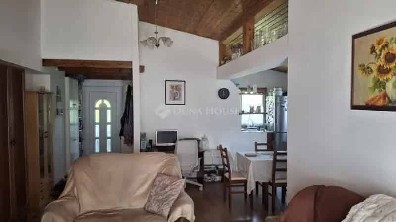 Ház Kiadó , Szentendrei járás, Közép-Magyarország