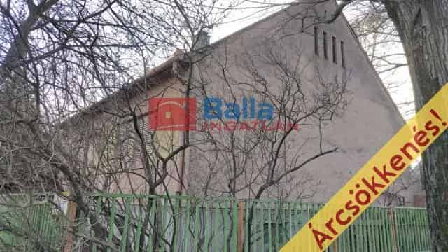 Dunaújváros Újtelep 3 szobás családi ház eladó