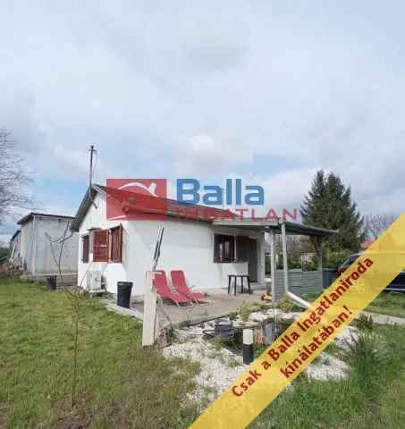 Isaszeg Tóközeli Ház Eladó - 29nm - 841nm Telek