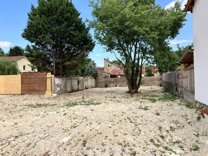 Telek Kiadó , Budapest, Közép-Magyarország
