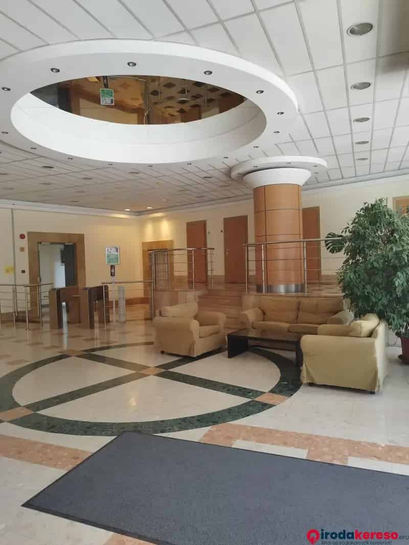 Multi Plaza