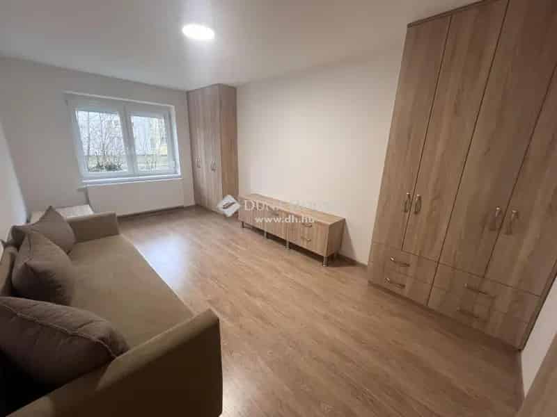 Ház Kiadó , Kecskemét, Alföld és Észak