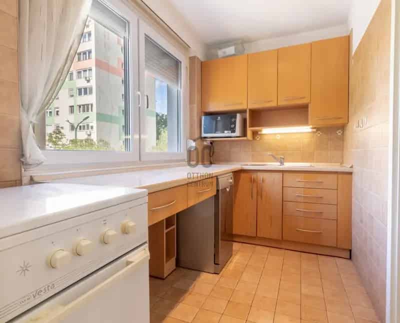 Lakás Kiadó , Budapest, Közép-Magyarország