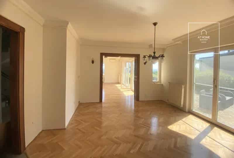 Eladó panorámás családi ház Testvérhegy egyik legszebb részén, III. kerület, Budapest