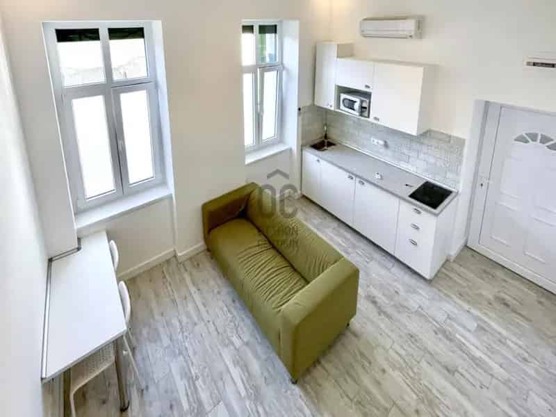 Lakás Kiadó , 43-45, Rottenbiller utca, Budapest, Közép-Magyarország