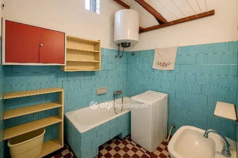 Ház Kiadó , Budapest, Közép-Magyarország