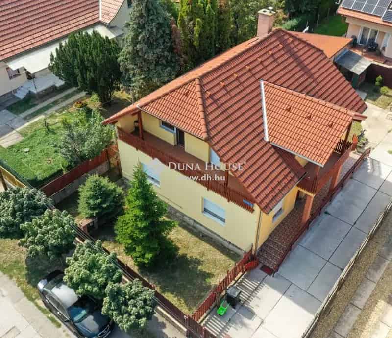 Ház Eladó , Pomáz, Közép-Magyarország